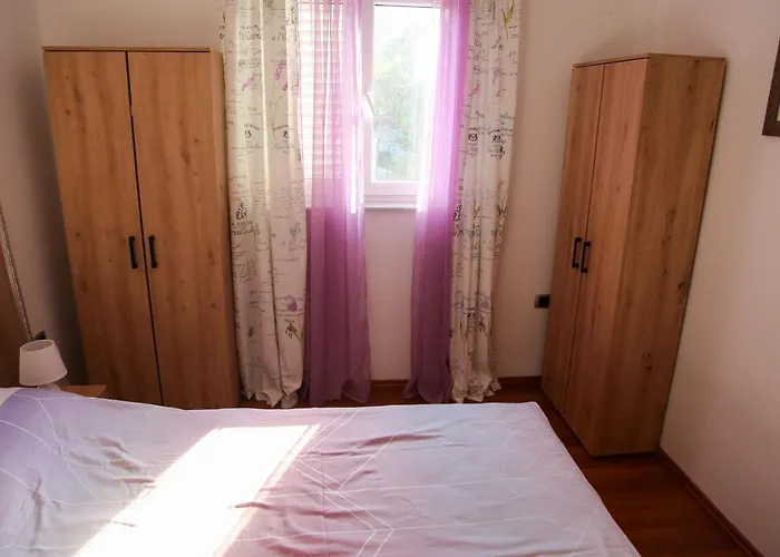 Apartment G&s Jadranovo